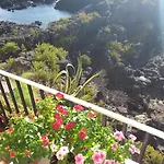 Otel Orpheus 2*