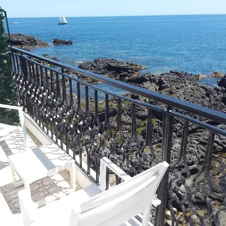 Otel Orpheus Giardini Naxos
