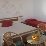 Hotel Orpheus 2*