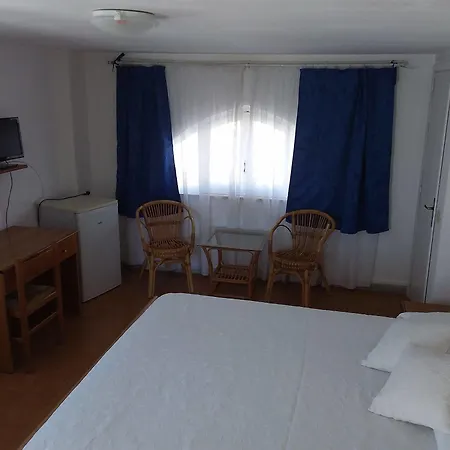 Orpheus Otel Giardini Naxos